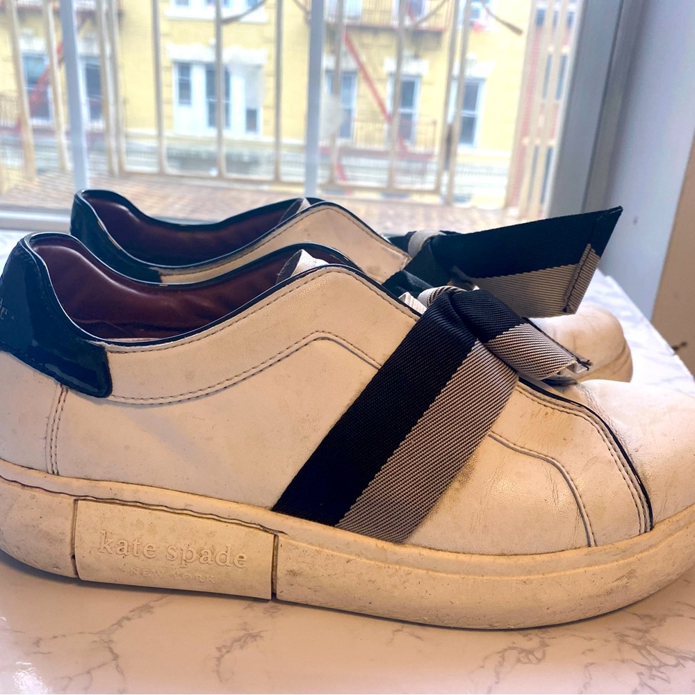 KATE SPADE DESIGNER Everyday Elevated Sneaker Size 9 gently used